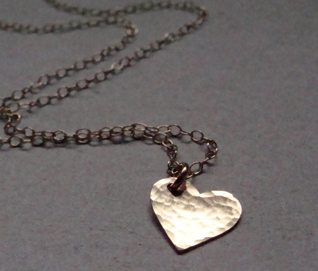 heart necklace gold