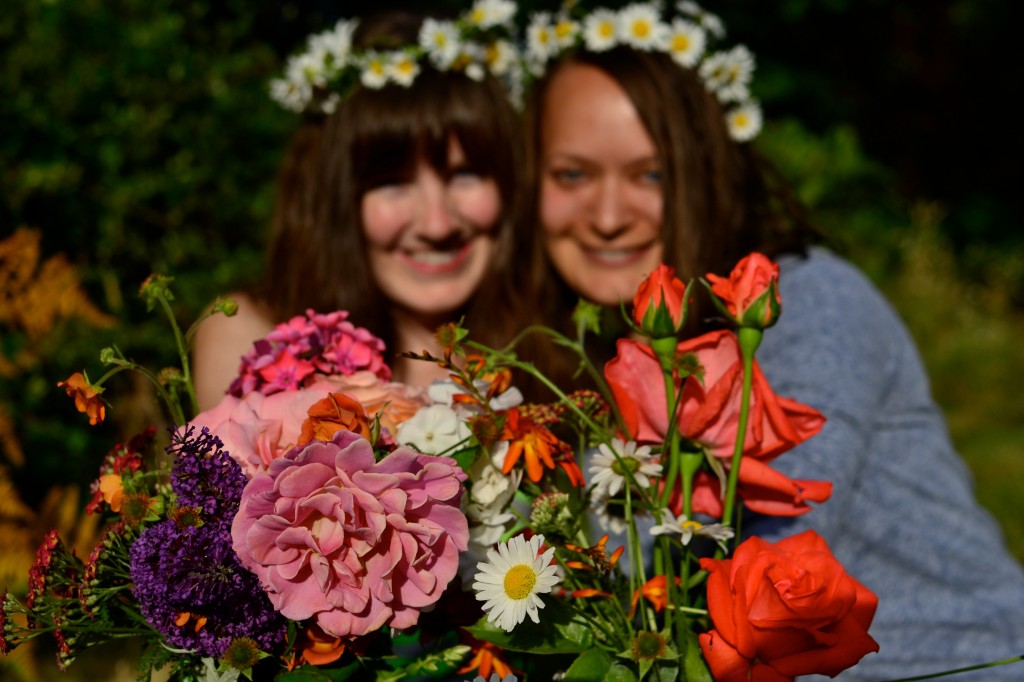 daisy crowns and bouquets