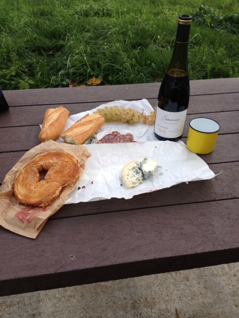 amboise bike ride picnic ohsoantsy