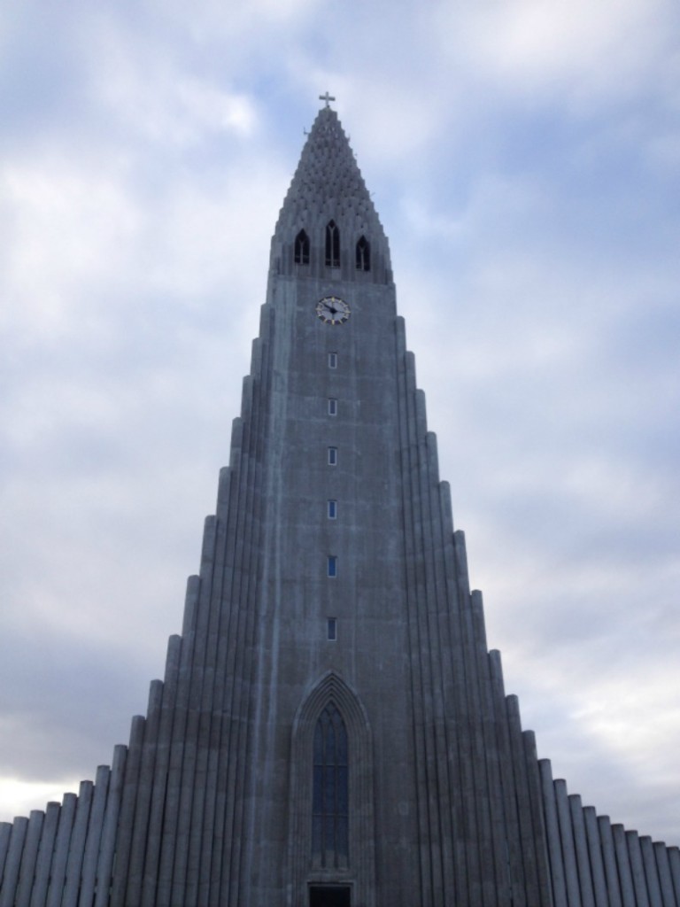 iceland church ohsoantsy